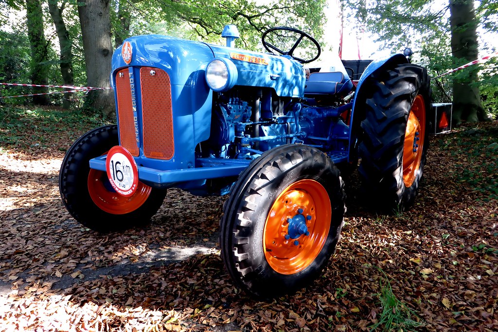 Le Fordson Dexta chez Collection Tracteur