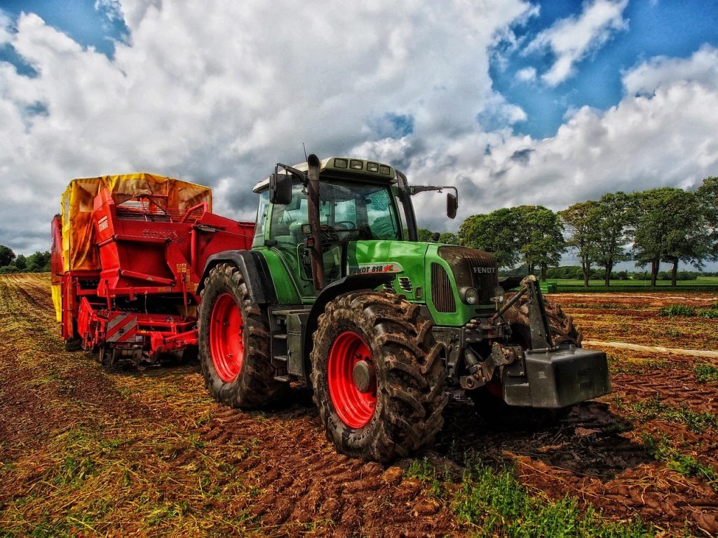 Quelle marque de tracteur est la plus fiable ? Comparatif des modèles et critères